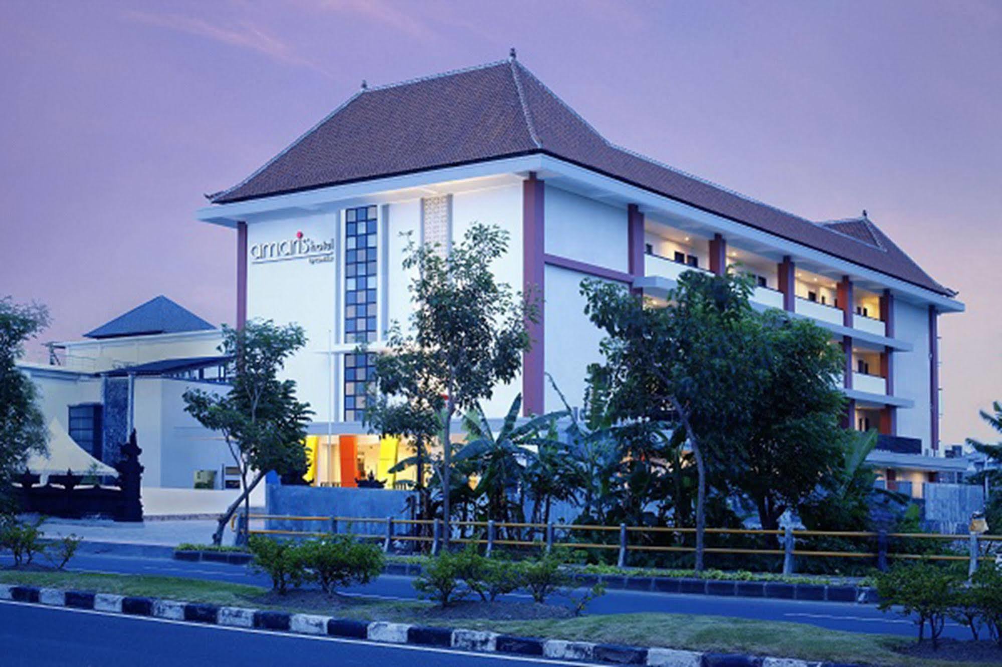 โรงแรมอมาริส ซันเซ็ต โรด กูตา ภายนอก รูปภาพ