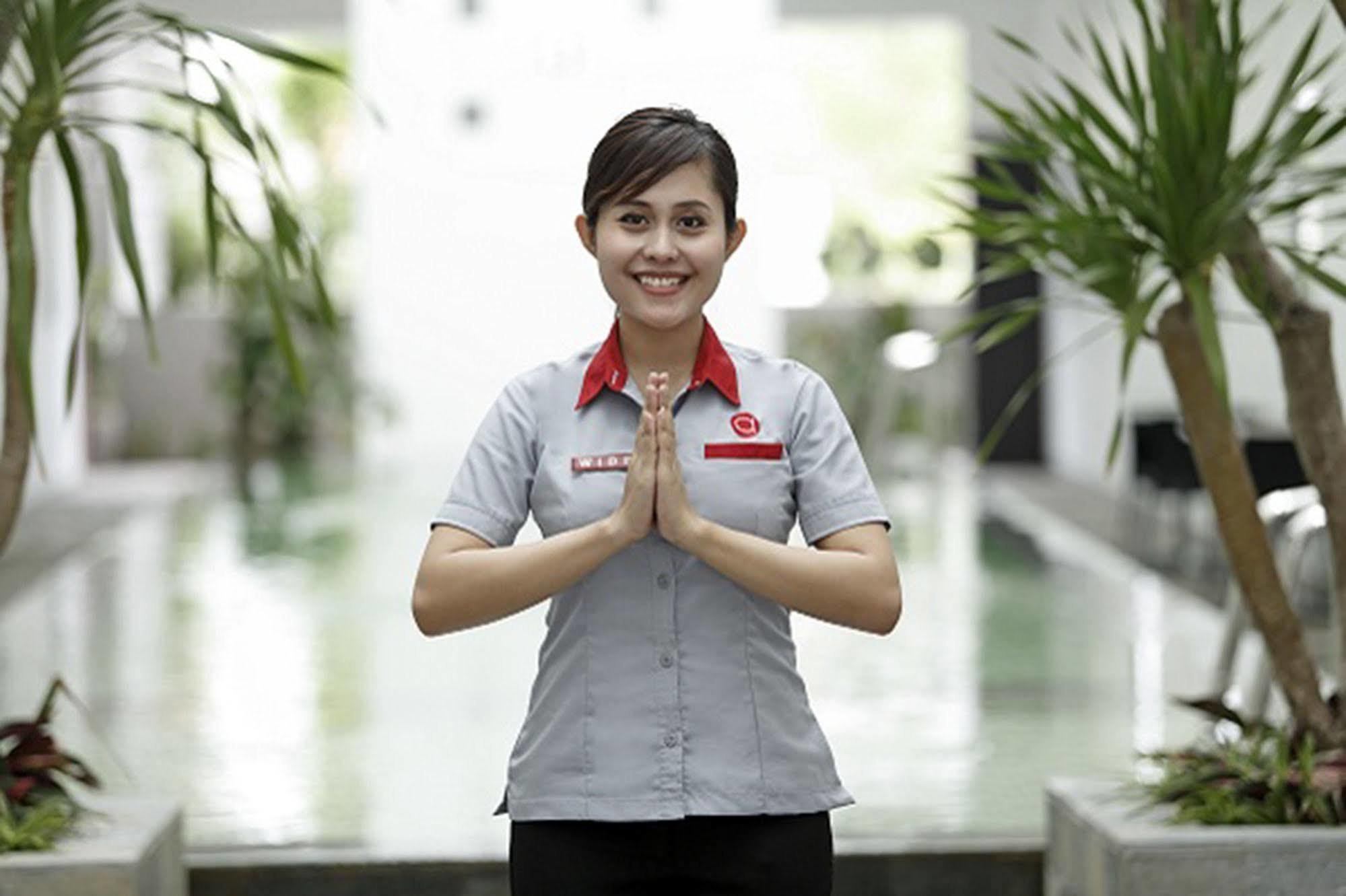 โรงแรมอมาริส ซันเซ็ต โรด กูตา ภายนอก รูปภาพ